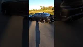 Charger 392 Scat Pack with some of the LOUDEST downshifts I've ever heard!