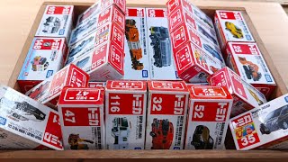 トミカミニカーが箱に盛り沢山! 収納す るよ-☆-トミカのベストコレクションを 動画でまとめました!☆.