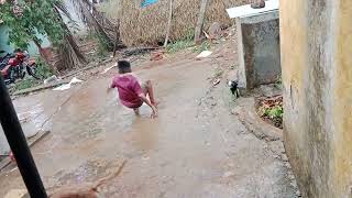 ಮಳೆಯಲ್ಲಿ ☔ ಪಲ್ಟಿ ಹೊಡೆದ