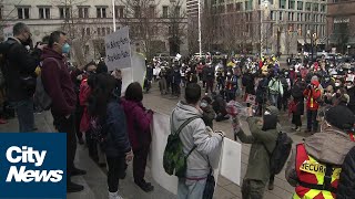 #StopAsianHate rally held at Vancouver Art Gallery draws over 1,000