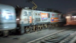 Sakarni WAP7 High Speed + 12785 Kacheguda - Mysore SF Express.