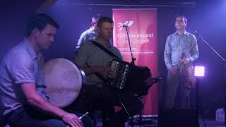 Téada - Reels: Greta's Favourite / Grist for the Mill / Ríl Johnny Phádraig Pheter