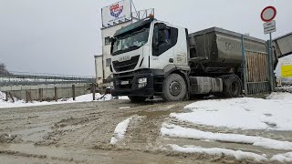 Iveco Stralis 460 with Schwarzmüller trailer