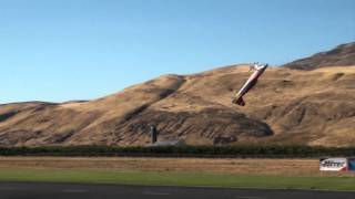 Daniel and Ben formation flying - Wenatchee Huckfest 2012.mp4