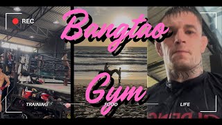 Muj den v Bangtao Muay Thai \u0026 MMA gymu