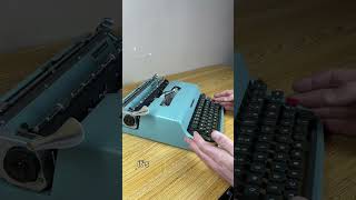 How to use all functions on a 1964 Olivetti Lettera 32 vintage portable typewriter