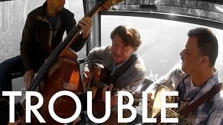 Keller Williams and The Travelin' McCourys COVER Taylor Swift: Trouble