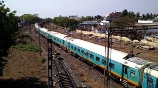 22887 Howrah to  Yesvantpur HumSafar Express | Indian Railways