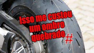 Isso me custou um ombro quebrado!