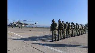 Prvi skokovi najmlađih padobranaca Vojske Srbije