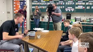 Weather Experiment: Making it rain in a jar