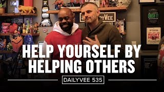 The Best Question to Ask Is “What Can I Do for You?” | DailyVee 535