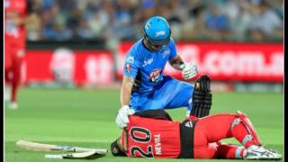 Australian Wicket Keeper Peter Nevill Hit On The Head With Bat In Big Bash Match