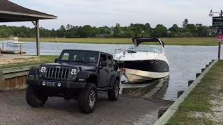 Jeep Towing 5 ton Boat in 4 Low