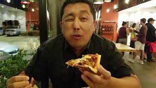 夜ごはんにピザを食べにいきました。アメリカ生活・外食編　#48