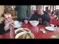 阿彻探店 郑州美食 开在村里的烩面馆，一到饭点就坐满人，每桌必点的小酥肉扣碗真好吃