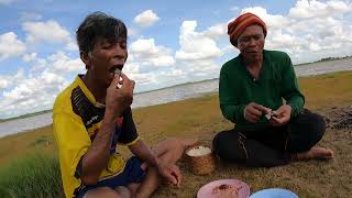 ตึกแห หาปลา กินข้าวท่ง หว่านแห จับปลา - หาอยู่หากินแบบ วิถีอีสาน