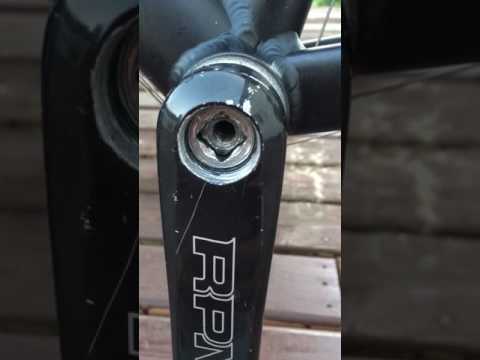REMOVAL OF CRANKS WITH DAMAGED THREADS REMOVAL OF CRANKS WITH DAMAGED THREADS