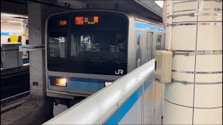 E231系800番台ﾐﾂK6編成（機器未更新車）が地下鉄東西線直通各駅停車三鷹行きとして高田馬場駅2番線を発車するシーン（11K）2024.7.11.21:52