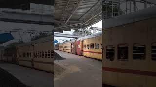 13465 / Howrah - Malda Town - Intercity Express (Via Katwa Jn - Azimganj Jn) # 🇮🇳 # ER.