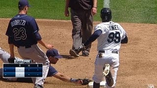 TB@SEA: Loney dives to first base to record the out