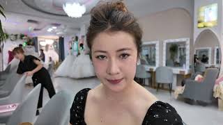 维吾尔妈妈花50块化妆，南疆姑娘跟着体验一下，进店差点被吓退了