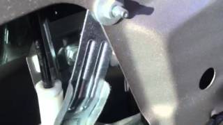 2000 Bonneville Pass. Window Loose 2