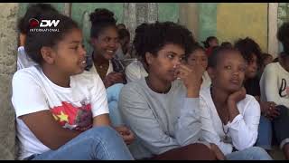 DW TV NEWS  ኣብ ትግራይ ኣብያተ ትምህርትን ትካላት ጥዕናን ተዓፅየን ይርከባ - ፕረዚደንት ሴቭ ዘ-ችልድረን