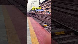 Mumbai:Sapno Ka Shahar–Ek Anokhi Duniya #mumbai #train  #trending #railway #virarrailwaystation