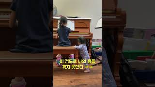 Chloe의 넘치는 흥!! 춤신춤왕!! 헤일리와의 콜라보 ㅋㅋ