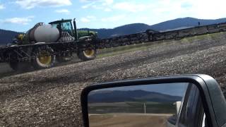 JD 4930 sprayer w/ 120' boom near Tensed