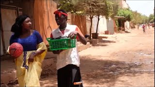 THÉÂTRE MALIEN - LA FAMILLE BIZARRE PARTIE 01