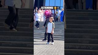 TEACHING SHUFFLE 😨🔥 LITTLE BOY DANCING TREND !! 🤯