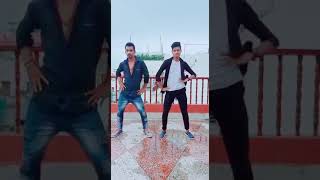 Bindiya chamke chudi khanke Dance 😎
