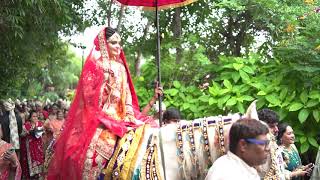 Breaking The Mainstream....Bride (Dulhan) ki Baraat on Ghodi  (Horse)