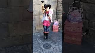 USJ ハリー・ポッターエリア　ピグミーパフキーパーさんの動画。ほぼ常連さんの日の動画。(1)