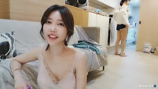 아프리카TV 여캠의 은밀한 사생활 [반월x키키]