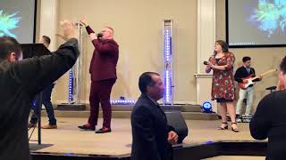 Breakthrough / Victoria - Hno Keith y Centro Vida Stockton
