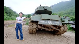 learned to drive a tank in my freshman year. It's easier than driving an excavator!