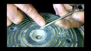 How To Clean The Gear Shaft and Change The Edger Pad On Your Clarke Super 7 Edger