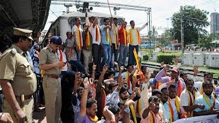 Cauvery row: Railway bandh on 15th September avoid travel in- out Karnataka |Oneindia News