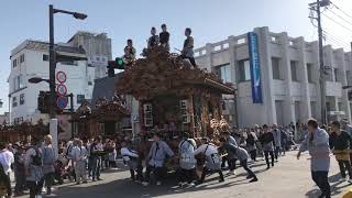 栃木鹿沼春彫刻屋台強引に曲がる屋台20180429