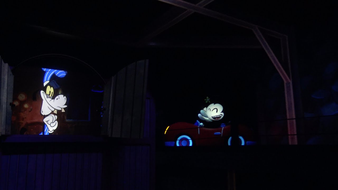 [4K] Mickey And Minnie's Runaway Railway POV (First Car), 3D AUDIO ...