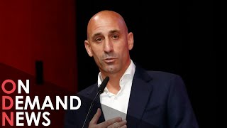 Luis Rubiales REFUSES To Leave Spanish FA: ‘I Will Not Resign’