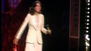 The Carpenters - There's A Kind Of A Hush (New London Theater, 1976)