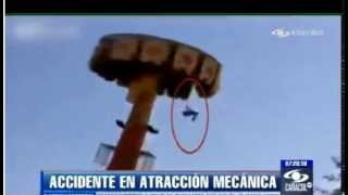 increible hombre cae de martillo giratorio en parque de atracciones