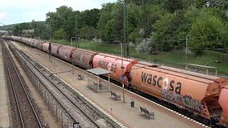 2022 - HU - AKIEM 490 009 loco with a grain freight train, in Tata (west of Budapest)