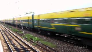 90. WAM-4 Sapthagiri Express WAP-1 blasts at 100 flat!!!