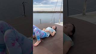 5 Minutes Yacht Yoga；Episode 5 @kako_yogalove