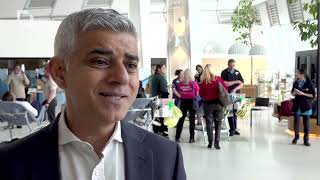 Mayor of London donates blood